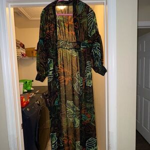Colorful Leaf Patterned Maxi Dress